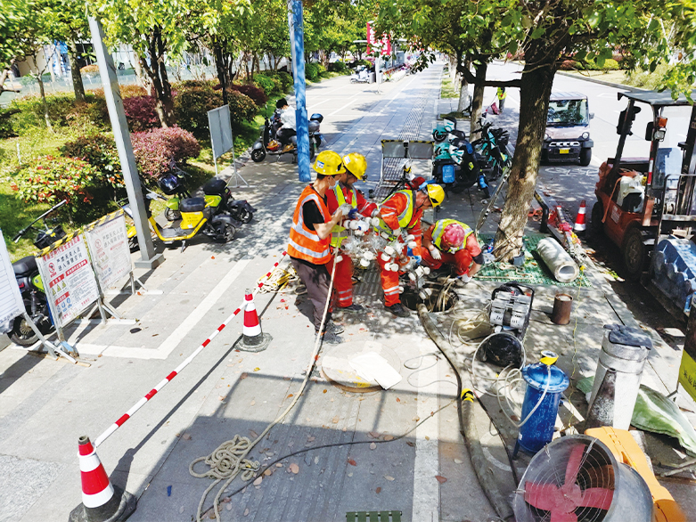  临沭UV-CIPP紫外光固化修复